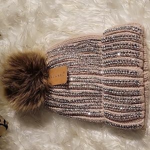 Macahel 12 panel Jeweled Cableknit Hat with Fur PomPom